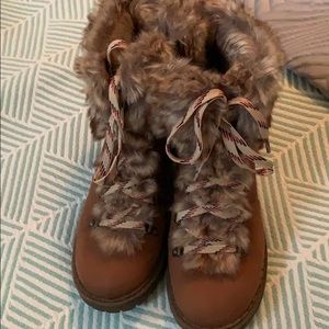 Fur boots